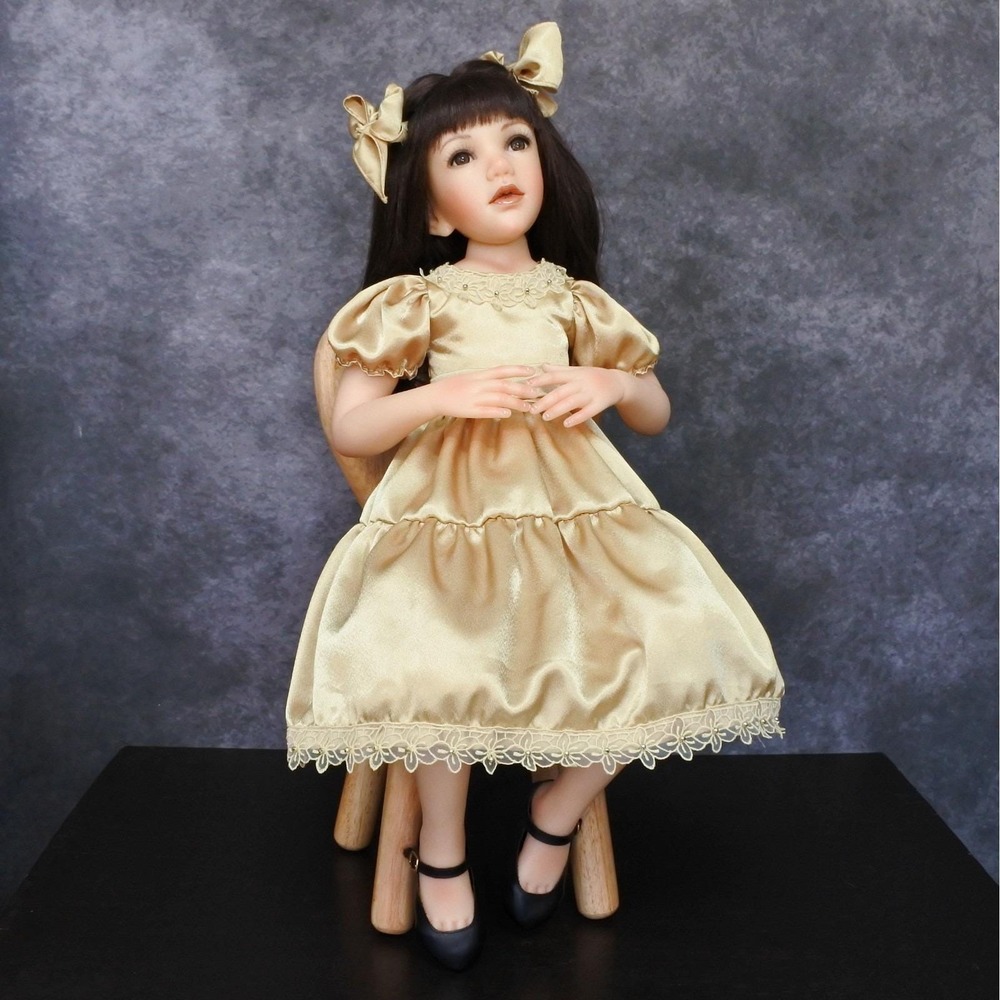 Rare Vintage Jane Bradbury 157/200 Day Dreamer Resin Art Girl Doll